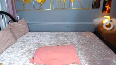 Aliana online show from 06-07-26, 10:52
