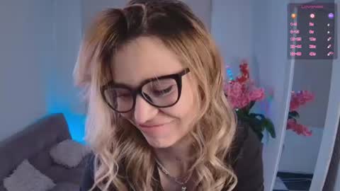 Snapshot of lucy_priincess chatting on 06-23-26, 05:33 lucy online show from 06-23-26, 05:33