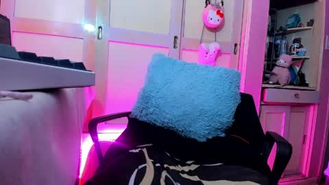 Snapshot of lucy_s3x chatting on 03-30-26, 02:45 Lulu online show from 03-30-26, 02:45
