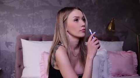 Snapshot of lucyaddison chatting on 07-10-26, 07:56 LucyAddison online show from 07-10-26, 07:56