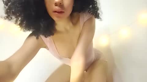 Lucia online show from 02-12-26, 10:21