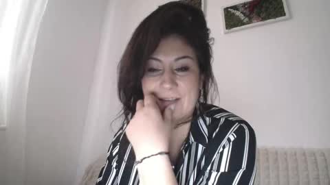 lucybylucy online show from 11-04-25, 12:04