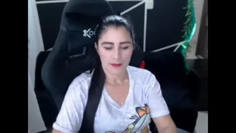 LUCY online show from 11-23-25, 07:02