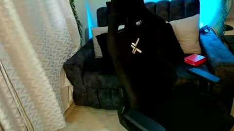 Snapshot of lucyli_ chatting on 06-23-26, 05:55 LUCY online show from 06-23-26, 05:55