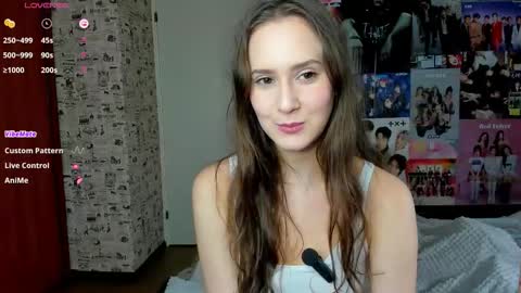 Snapshot of lucyrose33 chatting on 10-13-25, 04:12 Lucy Rose online show from 10-13-25, 04:12