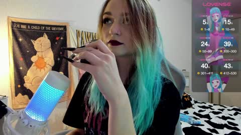 Lucy online show from 12-22-24, 07:21