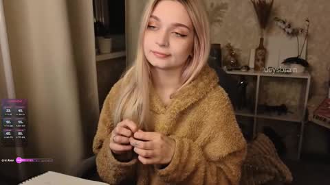 Lucy online show from 09-13-25, 06:51