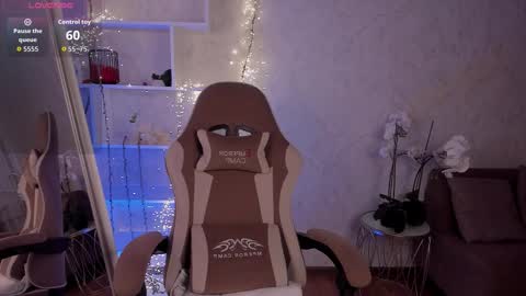 Lucy online show from 10-01-25, 10:54