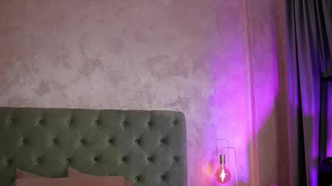 LucyWillow online show from 02-22-26, 04:35