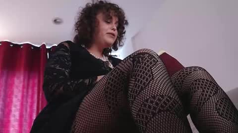 Snapshot of lucywmiller chatting on 11-29-25, 06:05 Call me Lucy online show from 11-29-25, 06:05