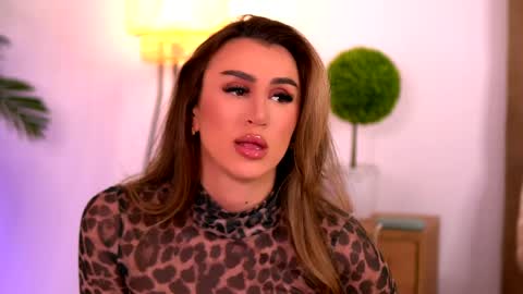 Lucy P online show from 04-10-26, 08:46