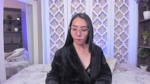 Lucy Liiu online show from 01-27-25, 11:43