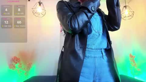 Lucy Liiu online show from 01-07-26, 01:13