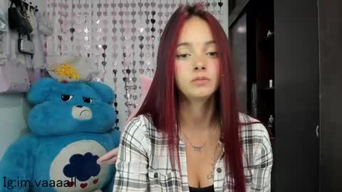 Snapshot of lucyy_tayy chatting on 01-15-25, 01:45 The love of your life 3 online show from 01-15-25, 01:45