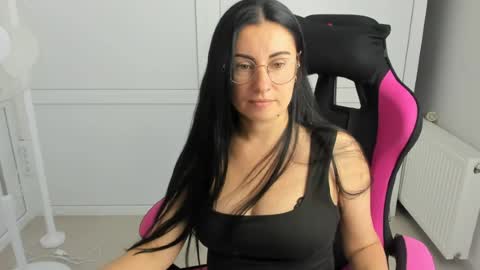 Snapshot of lucyycharm chatting on 07-13-26, 12:41 Lucy online show from 07-13-26, 12:41