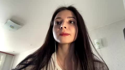 Mika online show from 03-20-26, 11:15