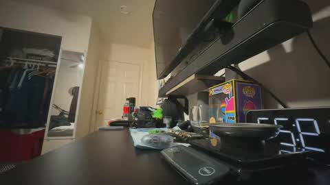 Snapshot of lugo92 chatting on 02-10-25, 05:25 LUGO online show from 02-10-25, 05:25