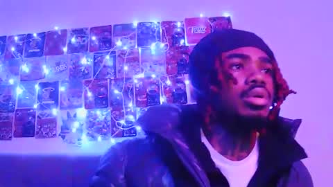 Snapshot of luhfreak444 chatting on 11-02-25, 06:38 Riskdtb online show from 11-02-25, 06:38