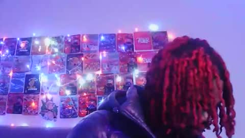 Snapshot of luhfreak444 chatting on 11-11-25, 01:27 Riskdtb online show from 11-11-25, 01:27