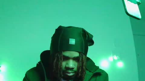 Snapshot of luhfreak444 chatting on 11-17-25, 06:19 Riskdtb online show from 11-17-25, 06:19