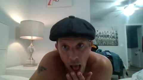 luiggii0904 online show from 12-14-24, 06:13