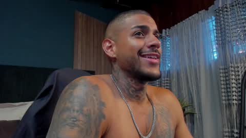 Snapshot of luigi1_ chatting on 12-08-24, 10:03 Luigi Vitale online show from 12-08-24, 10:03