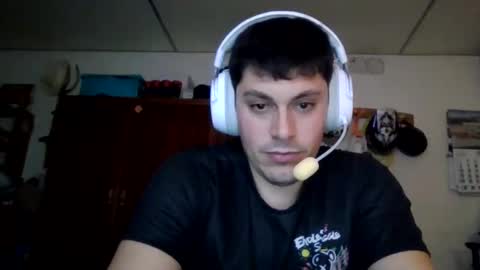 Snapshot of luis2423 chatting on 03-03-26, 06:47 A slave to the mistress.. un esclavo para las amas dominantes. online show from 03-03-26, 06:47