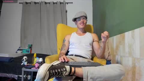 Luis AS online show from 02-28-25, 03:26