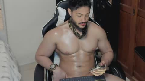 Snapshot of luis_baptista chatting on 05-26-26, 12:50 luis_baptista online show from 05-26-26, 12:50