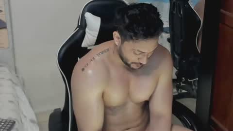 Snapshot of luis_baptista chatting on 06-25-26, 02:11 luis_baptista online show from 06-25-26, 02:11