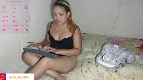 Hot Latina online show from 04-14-26, 02:17