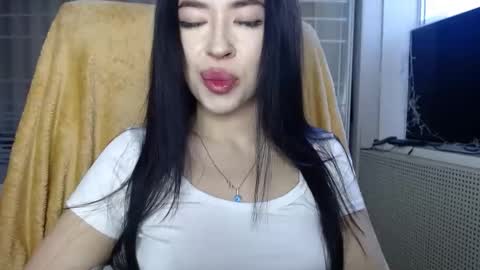 Snapshot of luisa_domina chatting on 01-07-26, 10:18 luisa lovedom online show from 01-07-26, 10:18