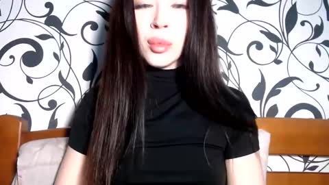 Snapshot of luisa_domina chatting on 06-09-26, 08:37 luisa lovedom online show from 06-09-26, 08:37