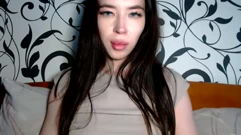 Snapshot of luisa_domina chatting on 06-27-26, 02:44 luisa lovedom online show from 06-27-26, 02:44