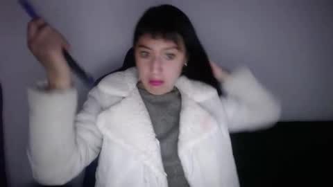Snapshot of luisa_homes chatting on 12-22-25, 10:23 luisa_homes online show from 12-22-25, 10:23