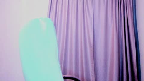 Luisa Diaz online show from 04-18-26, 05:33