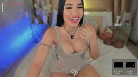 Snapshot of luisabaker chatting on 11-27-25, 04:25 IG im alisson01 online show from 11-27-25, 04:25