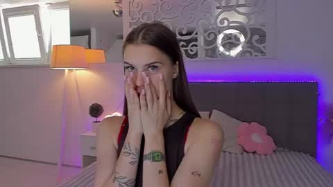Snapshot of luisaclover chatting on 07-06-26, 12:24 LuisaClover online show from 07-06-26, 12:24