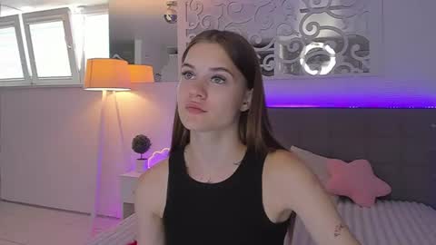 Snapshot of luisaclover chatting on 07-11-26, 12:19 LuisaClover online show from 07-11-26, 12:19