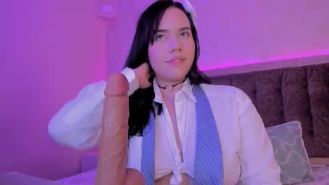 Luisa Giraldo online show from 09-22-25, 11:34