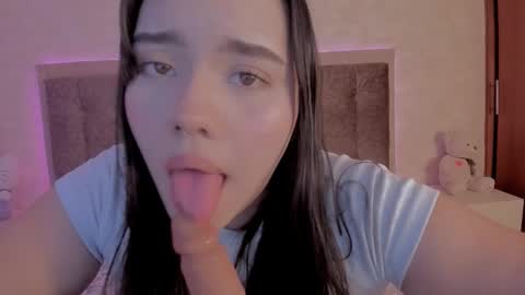 Luisa Giraldo online show from 10-02-25, 11:06