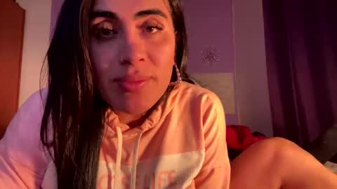 Snapshot of luisamonsterdick chatting on 12-31-24, 02:51 Luisa Monsters online show from 12-31-24, 02:51