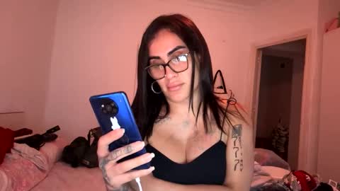 Snapshot of luisamonsterdick chatting on 10-06-25, 06:49 Luisa Monsters online show from 10-06-25, 06:49