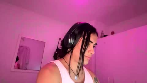 Snapshot of luisamonsterdick chatting on 10-08-25, 09:23 Luisa Monsters online show from 10-08-25, 09:23