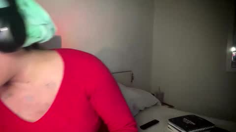 Snapshot of luisamonsterdick chatting on 02-02-26, 12:42 Luisa Monsters online show from 02-02-26, 12:42