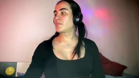 Snapshot of luisamonsterdick chatting on 02-10-26, 12:15 Luisa Monsters online show from 02-10-26, 12:15