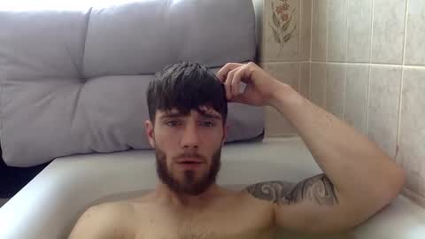Snapshot of luisbadx chatting on 04-23-26, 12:15 Luis Badx online show from 04-23-26, 12:15