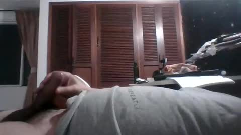 luisfer86 online show from 02-16-26, 01:46