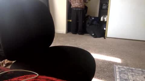 Snapshot of luisthechosen1 chatting on 02-15-26, 08:27 AlmightyZero online show from 02-15-26, 08:27