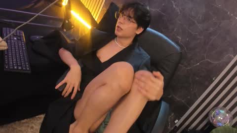 luixdust1 online show from 10-08-25, 04:54